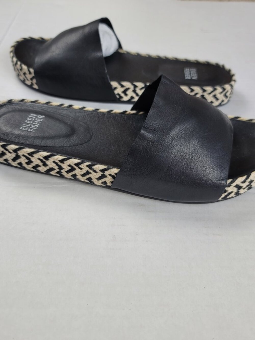 Eileen Fisher Pear Leather Slide Sandals Size 7.5 Black Vacation Casual Neutral - Picture 10 of 11